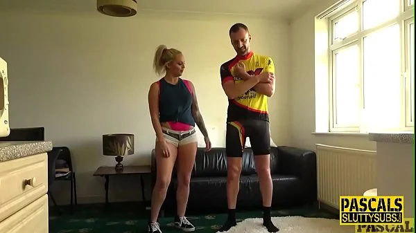 Submissive Louise Lee squirts and gets anal