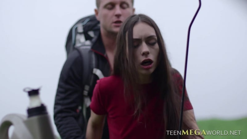 Russian girl gave it to the ass to repair her car (Russian porn blowjob anal whores porn blowjob incest sex sperm whore swallow